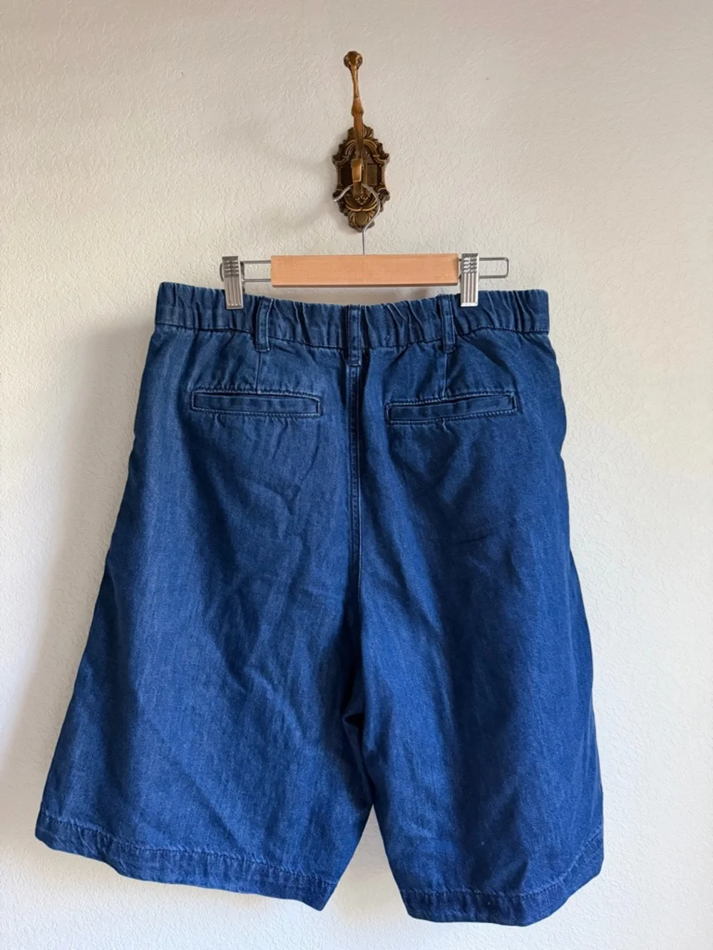 GAP Women's Dark Blue Pleated Denim Bermudas
